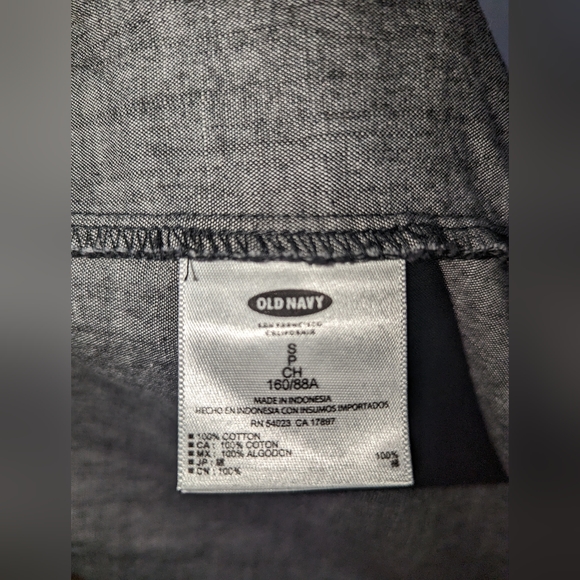 Old Navy Button Down - Picture 4 of 4